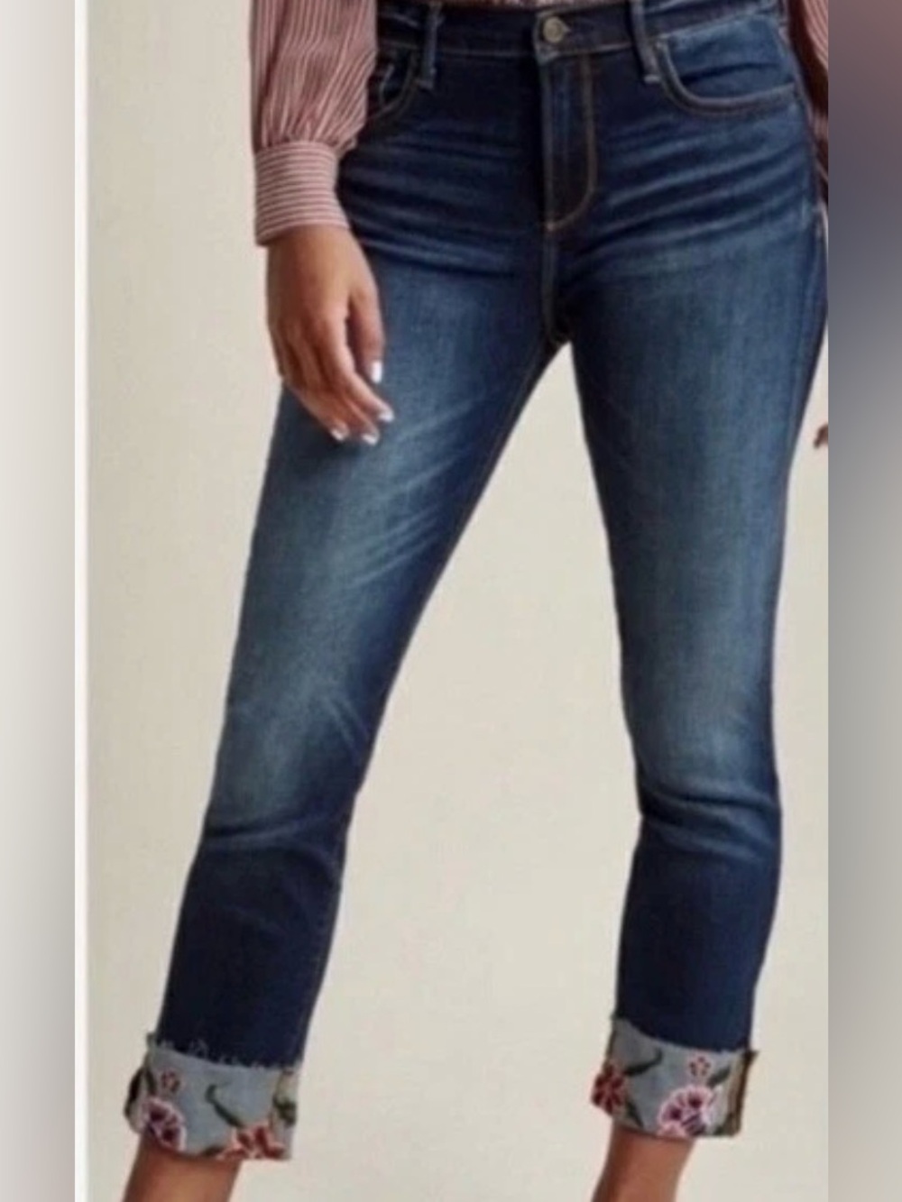 EGUC Driftwood Colette Floral Embroidered Cuff Cropped Jeans Size 32